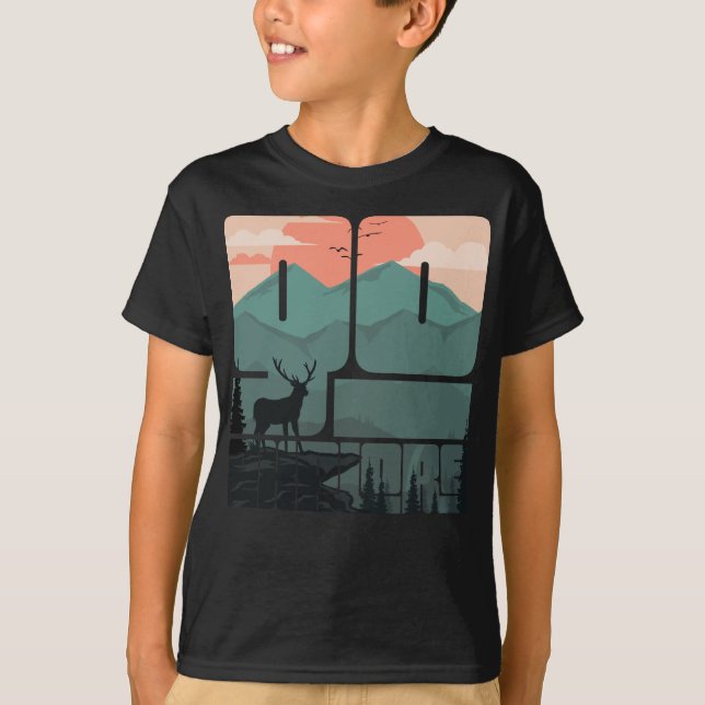 Retro Sunset Landscape Hiking Adventure Explore T- T-Shirt (Front)
