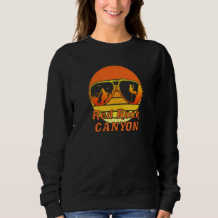 Retro Sunset Mountain Climber Rock Climbing Red Ro Sweatshirt