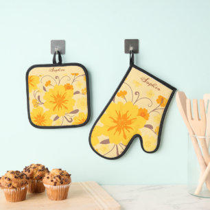Retro Sunshine Floral Pattern-Yellow Flowers Oven Mitt & Pot Holder Set