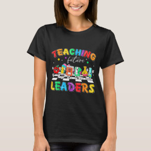 Retro Teaching Future Leaders Groovy Teacher Back  T-Shirt