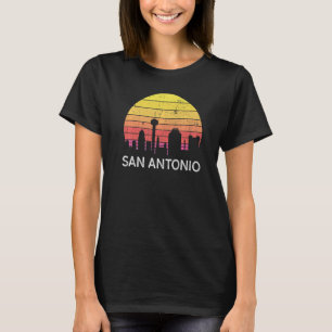 Retro Texas San Antonio Skyline Vintage Urban Buil T-Shirt