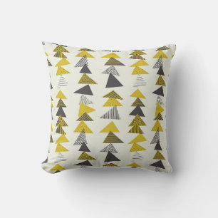 Retro Triangles: Varied Seamless Pattern. Throw Pillow