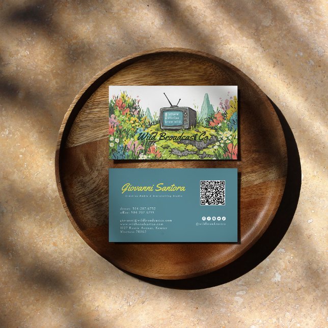 Retro TV Meadow | Creative QR Business Card (Creator Uploaded)