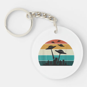 Retro UFO Attack Sunset - Cool Vintage Flying Sauc Keychain