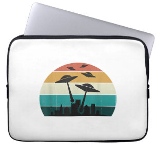 Retro UFO Attack Sunset - Cool Vintage Flying Sauc Laptop Sleeve