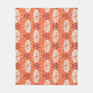 Retro Vibes: Geometric Burst Pattern Fleece Blanket