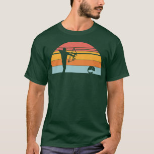 Retro Vintage Bowfishing Bowfisherman Arrow Bow Fi T-Shirt