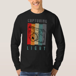 Retro Vintage Camera Photography Capturing Light P T-Shirt