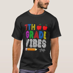 Retro Vintage First Day 7th Grade Vibes Back To Sc T-Shirt