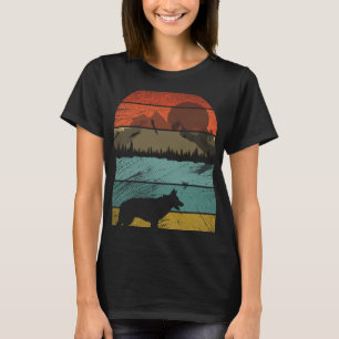 Retro vintage German Shepherd Dogs and cute anima T-Shirt