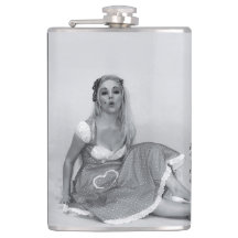 Retro Vintage Old Fashioned Pinup Babe Hip Flask