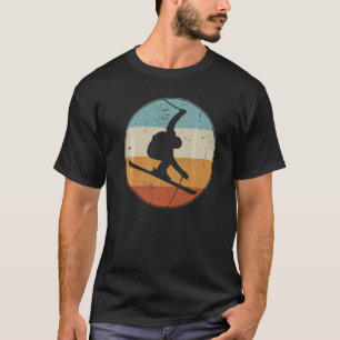 Retro Vintage Sunset Skiing Design For Skiers Ski  T-Shirt
