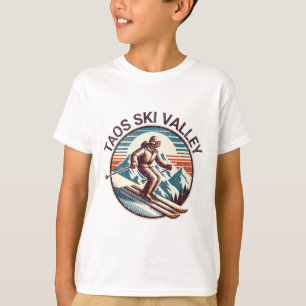 Retro Vintage Taos Ski Valley New Mexico Ski Winte T-Shirt