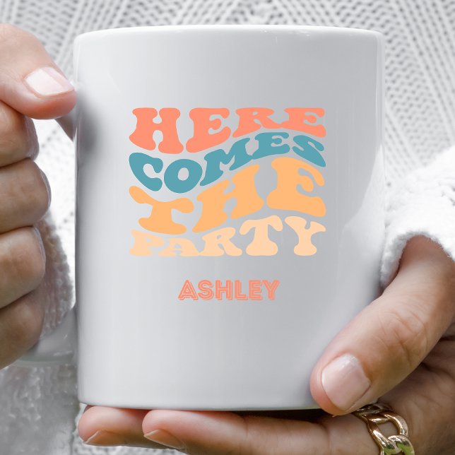 Retro Voici la fête Bachelorette café Mug (Créateur téléchargé)