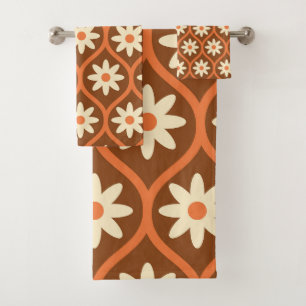 Retro White Flowers on Brown Vintage Ogee Bath Towel Set