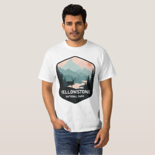 Retro Yellowstone National Park Deer Vintage Gift T-Shirt