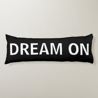 Rêve noir et blanc sur le coussin de corps