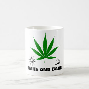 Réveillez et faites la tasse cuire au four de caf