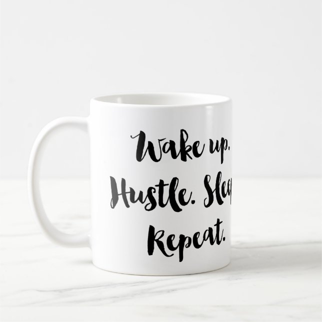 Réveillez la tasse de thé de café de répétition de (Gauche)