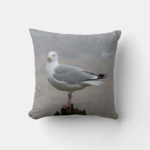 Reversible Seagull on Post when Snowing Cushion