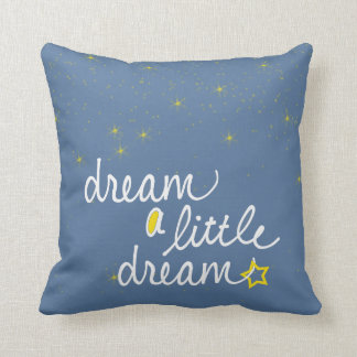 Rêvez un petit coussin rêveur