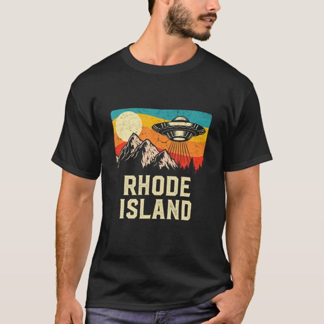 Rhode Island UFO Alien Spaceship Mountains Retro H T-Shirt (Front)