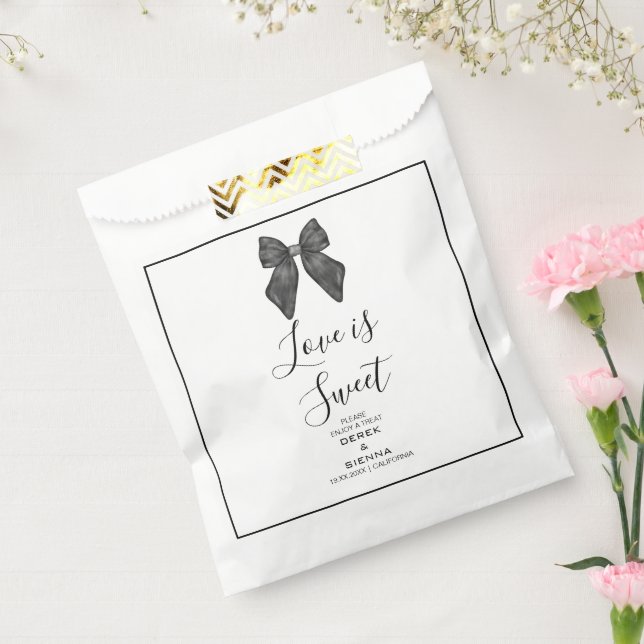 Ribbon Bow Classical Black & White Wedding Favour Bag (Sealed)
