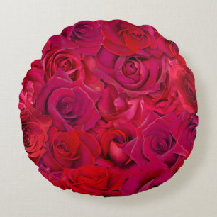 Rich Red Rose Bloom Close-Up Romantic Valentine Round Pillow