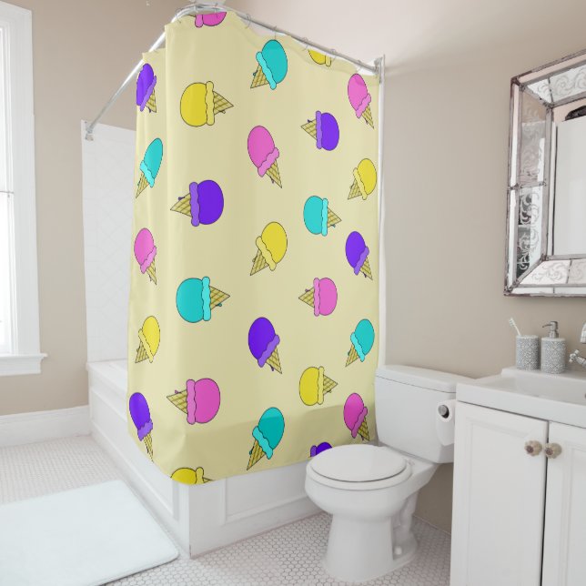 rideau de douche à cône de crème glacée jaune colo (En situation)