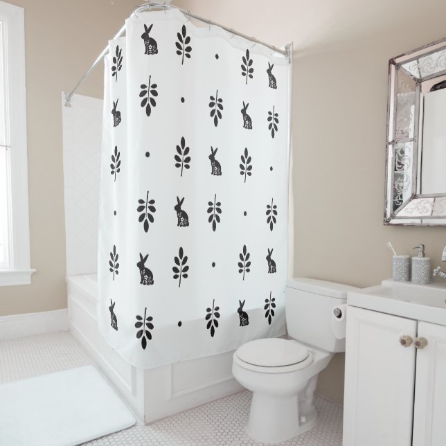 Rideau de douche de lapin floral (En situation)