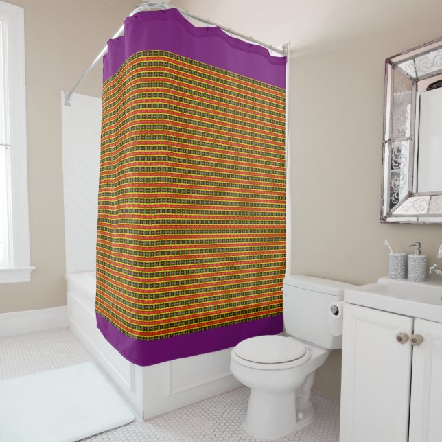 Rideau de douche Eurydice avec garniture violette (En situation)