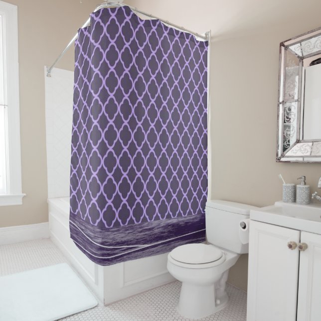 Rideau de douche violet (En situation)