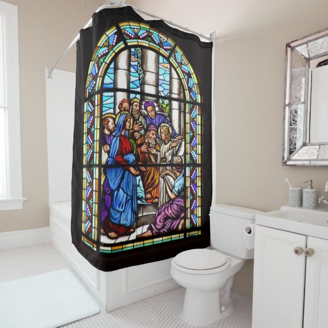 Rideau en douche de fenêtre d'église (En situation)