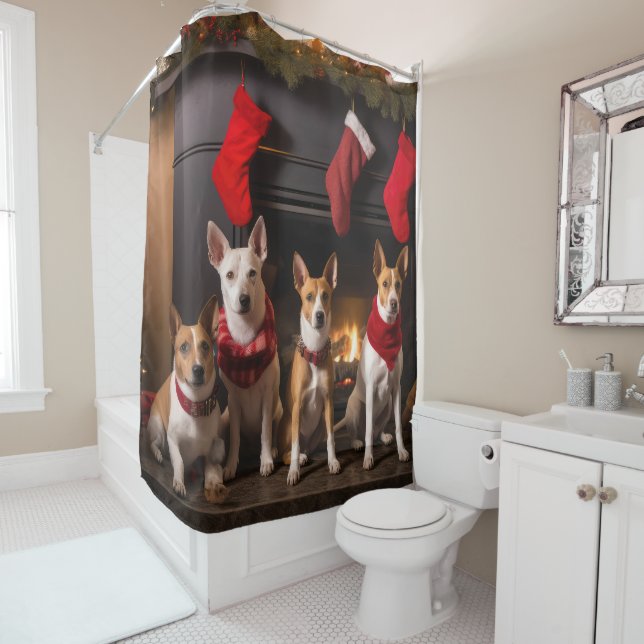Rideaux De Douche Basenji au coin du feu Noël (En situation)
