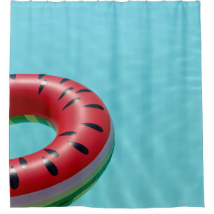 Rideaux De Douche Bouée de sauvetage rouge et vert sur la piscine