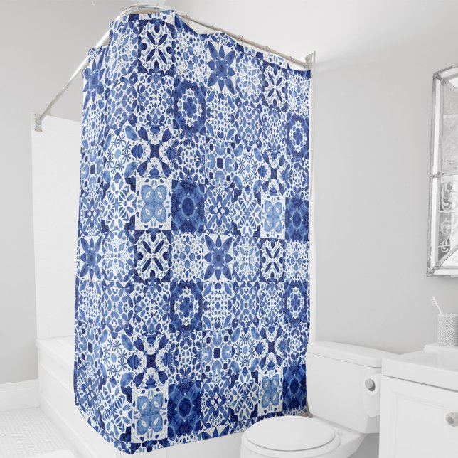 Rideaux De Douche Carreaux Bleus Bleu Méditerranéen Motif Aquarelle (Blue and white watercolor 
Mediterranean tile pattern shower curtain)