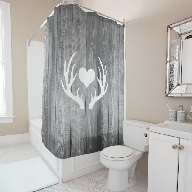 Rideaux De Douche Coeur blanc et cerf Antlers Gris Barn Wood (En situation)