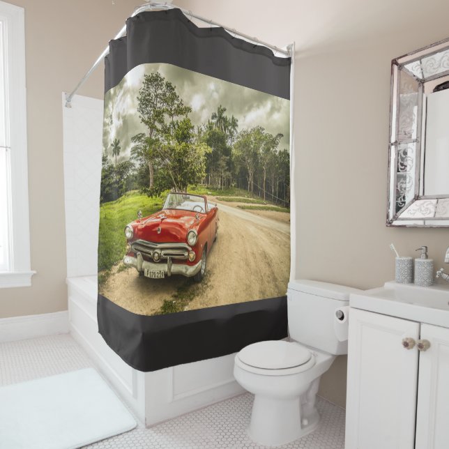 Rideaux De Douche Dimanche Saunter Masculine voiture rouge (En situation)