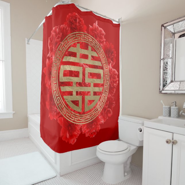 Rideaux De Douche Double symbole de bonheur sur les pivoines rouges (En situation)