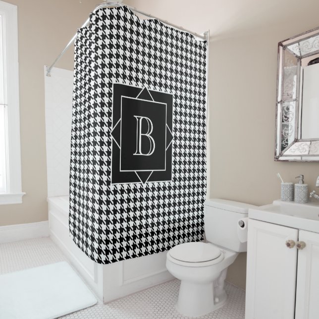 Rideaux De Douche Élégant Monogramme noir et blanc de pied de muscad (En situation)