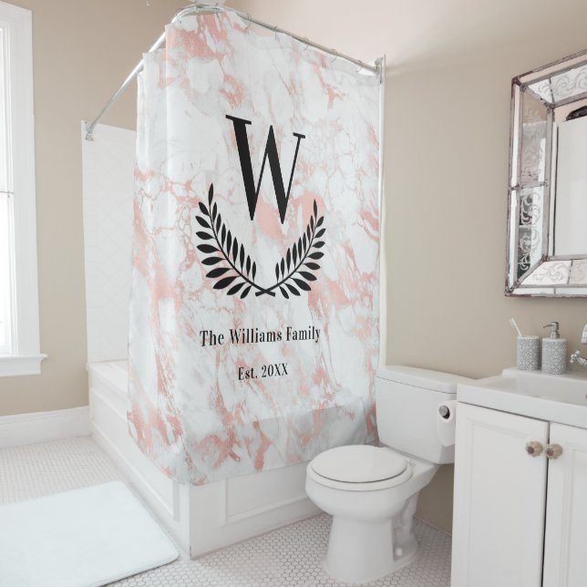 Rideaux De Douche Famille de marbre rose or rose monogramme élégant (En situation)