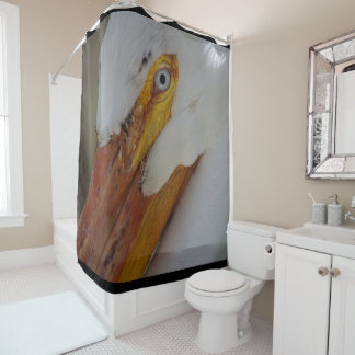 Rideaux De Douche Fermez-vous du pélican blanc avec l'oeil bleu