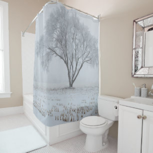 Rideaux De Douche Gelée sur un arbre solitaire