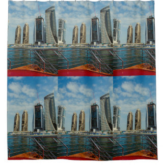 Rideaux De Douche Gratte-ciel dans la marina de Dubaï