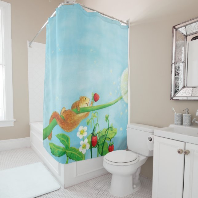 Rideaux De Douche Hazel Dormouse Escalade un Dandelion Ball (En situation)