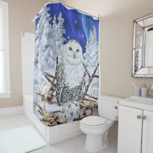 Rideaux De Douche Hibou des neiges dans un ciel bleu foncé enneigé