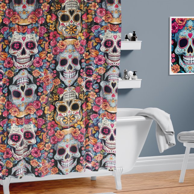 Rideaux De Douche Jour du crâne mexicain de sucre mort (You can scale the size of the skull pattern up or down in the customization options.)