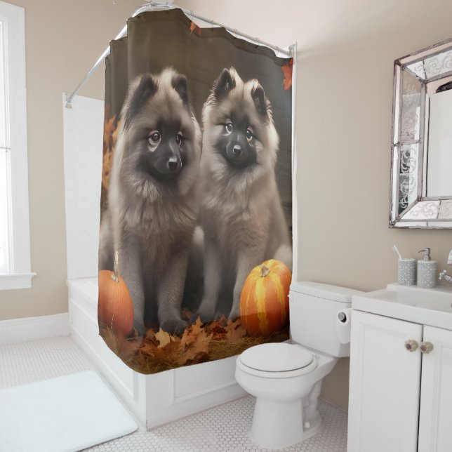Rideaux De Douche Keeshond Chiot Automne Citrouille délice (En situation)