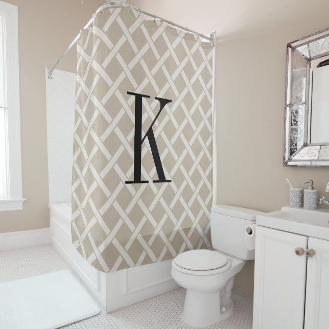 Rideaux De Douche Latis beige Grand Monogramme | Salle de bain ferme (En situation)