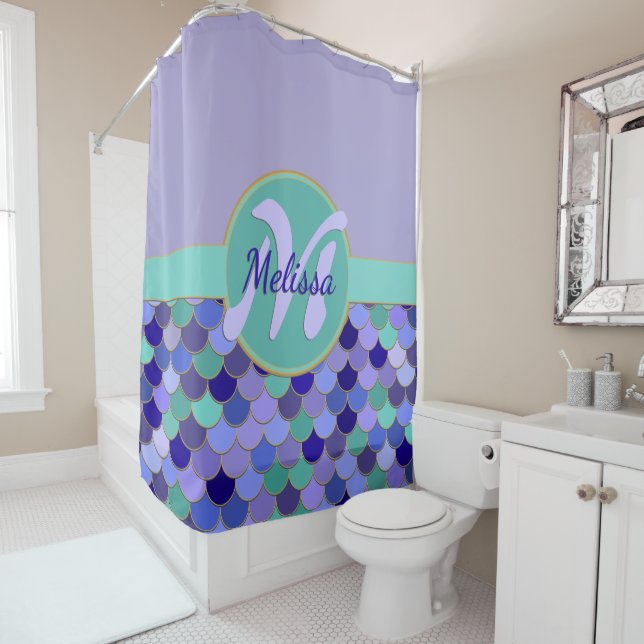 Rideaux De Douche Monogramme clair violet et aqua + Nom Échelles de  (En situation)